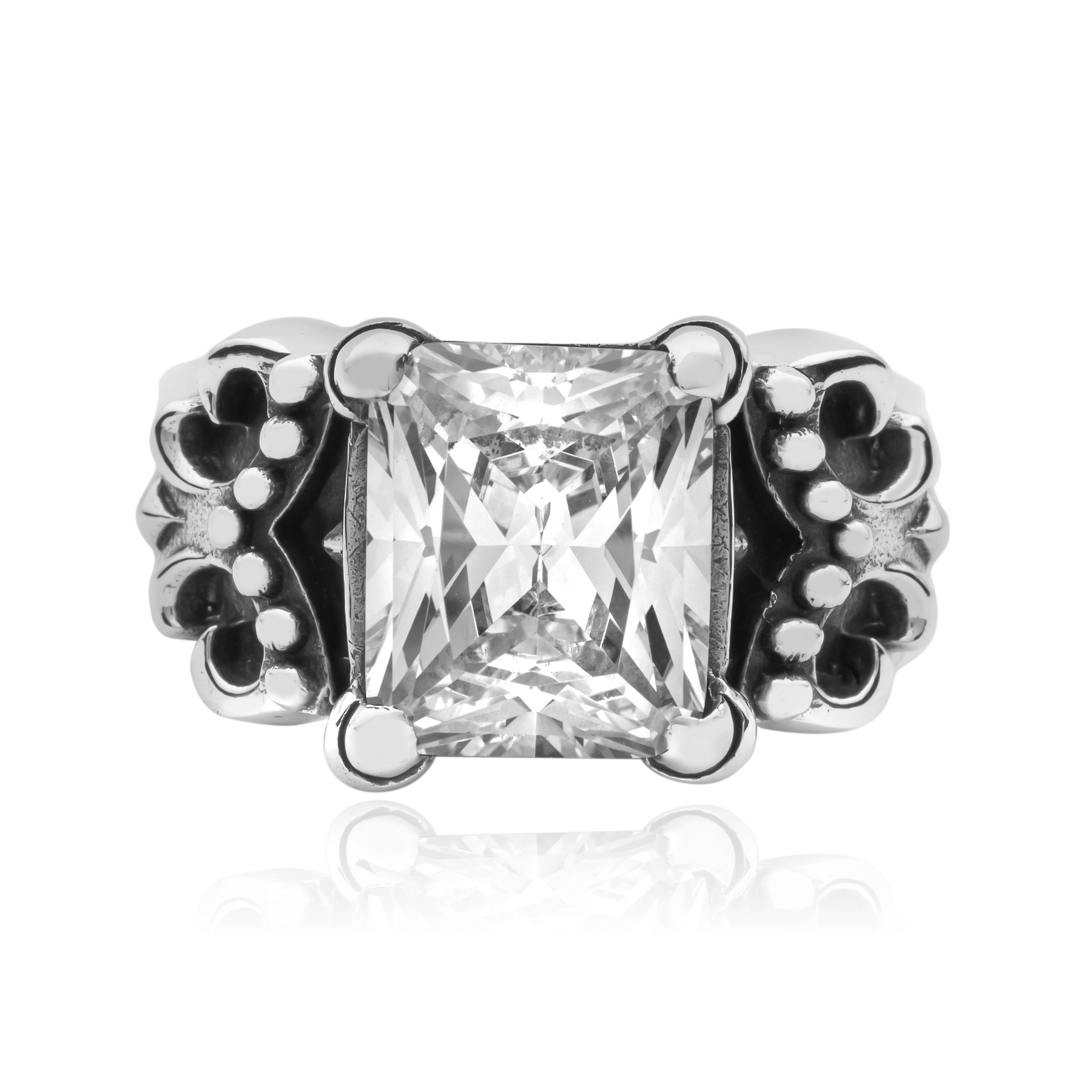 Silver ring with zirconia stone